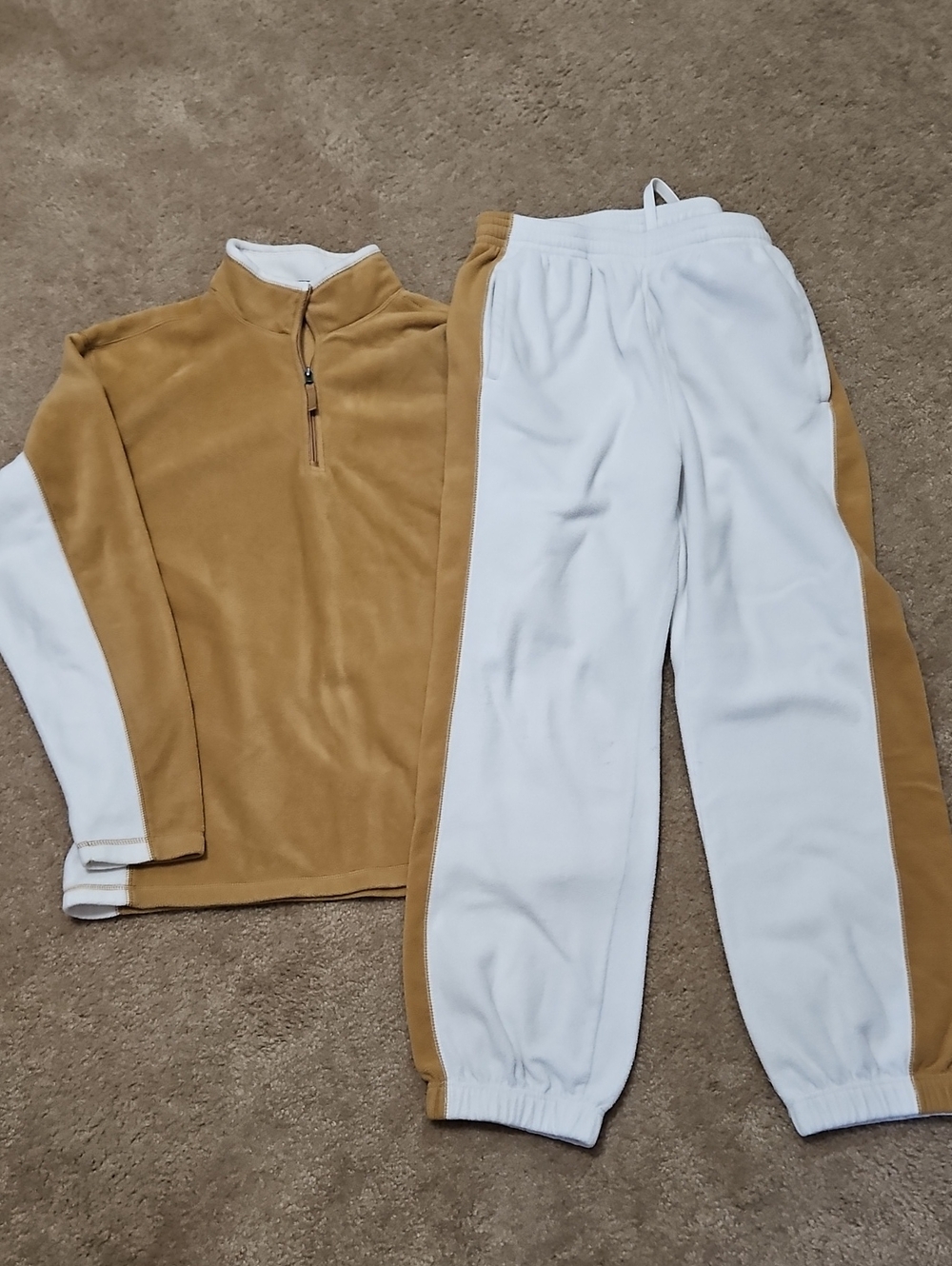 Men's Two-Tone Fleece Joggers and Pullover Set - Footlocker Timberland Colors